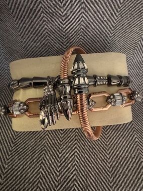 Gilded Apparition- Halloween 2025 Stacks By BP (not In Case)